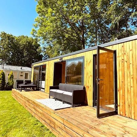 Luxe Tiny House Bij Het Leekstermeer Matsloot Esterno foto