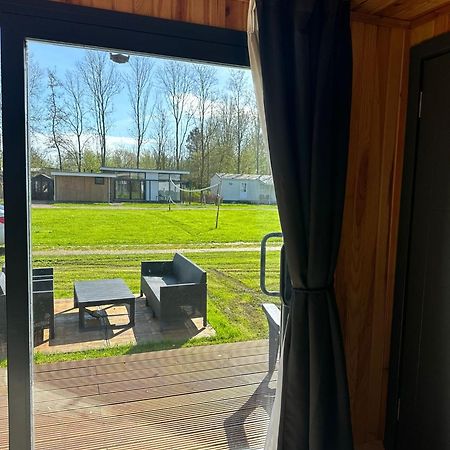 Luxe Tiny House Bij Het Leekstermeer Matsloot Esterno foto