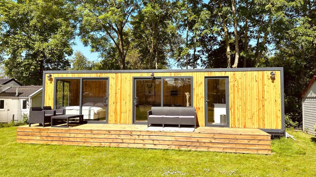 Luxe Tiny House Bij Het Leekstermeer Matsloot Esterno foto