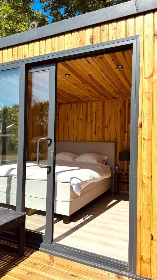 Luxe Tiny House Bij Het Leekstermeer Matsloot Esterno foto