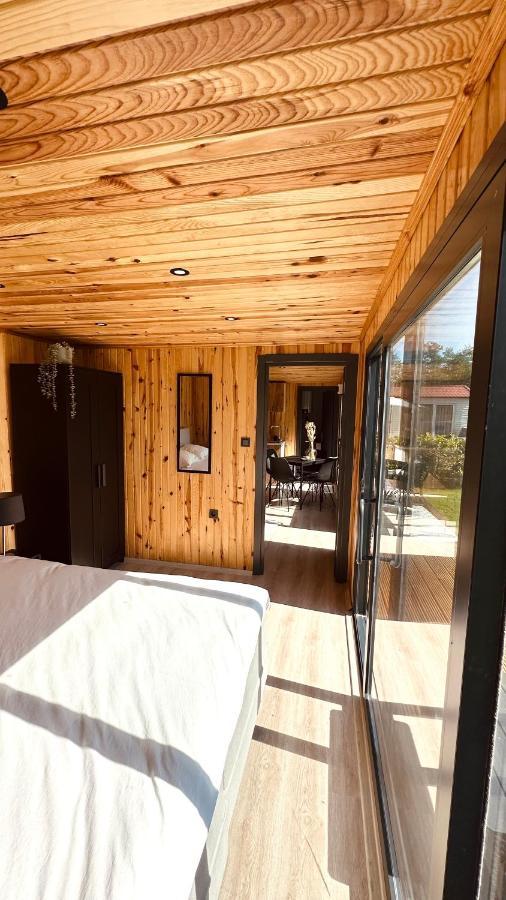 Luxe Tiny House Bij Het Leekstermeer Matsloot Esterno foto