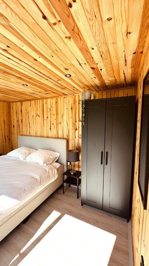 Luxe Tiny House Bij Het Leekstermeer Matsloot Esterno foto