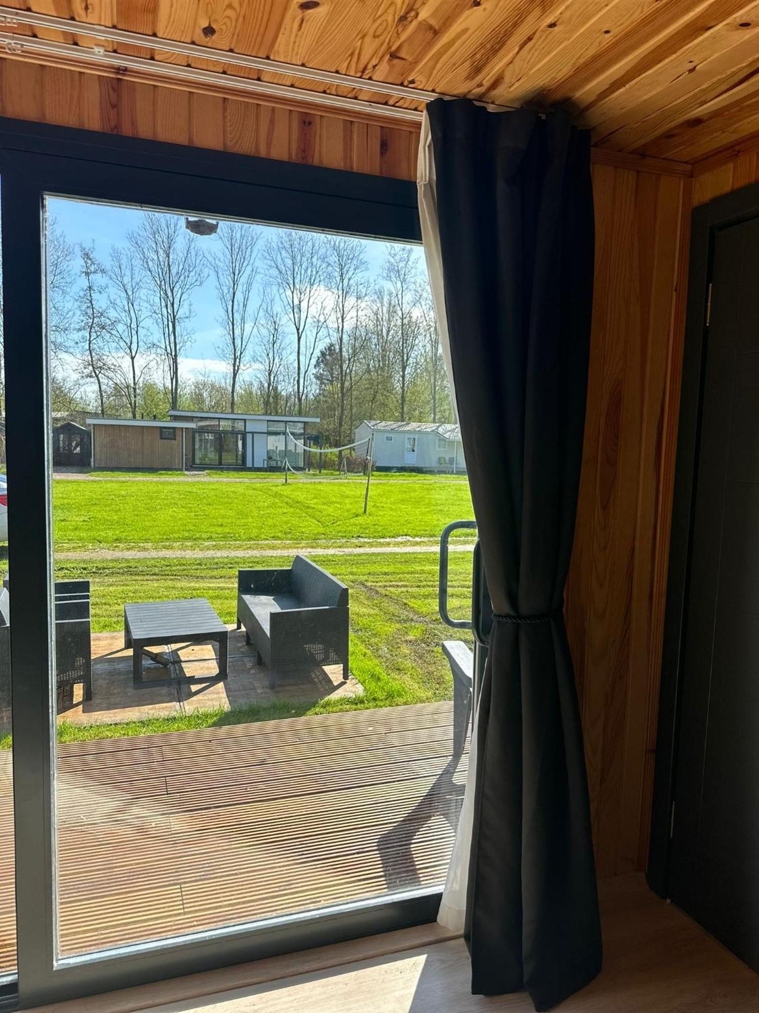 Luxe Tiny House Bij Het Leekstermeer Matsloot Esterno foto